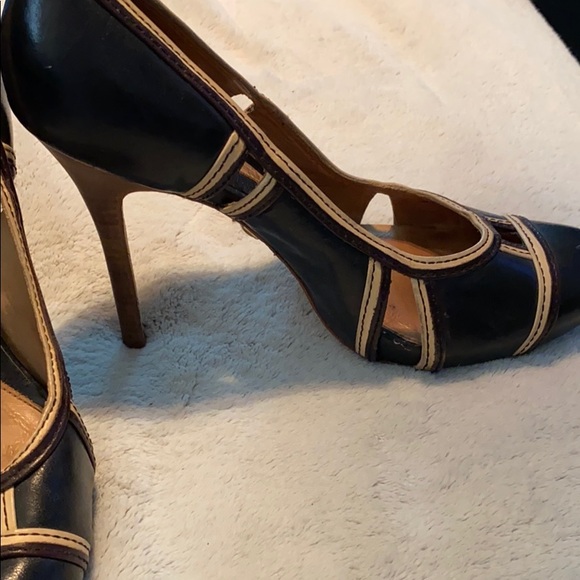 L.A.M.B Women’s Round Toe Leather Pump - Picture 2 of 5